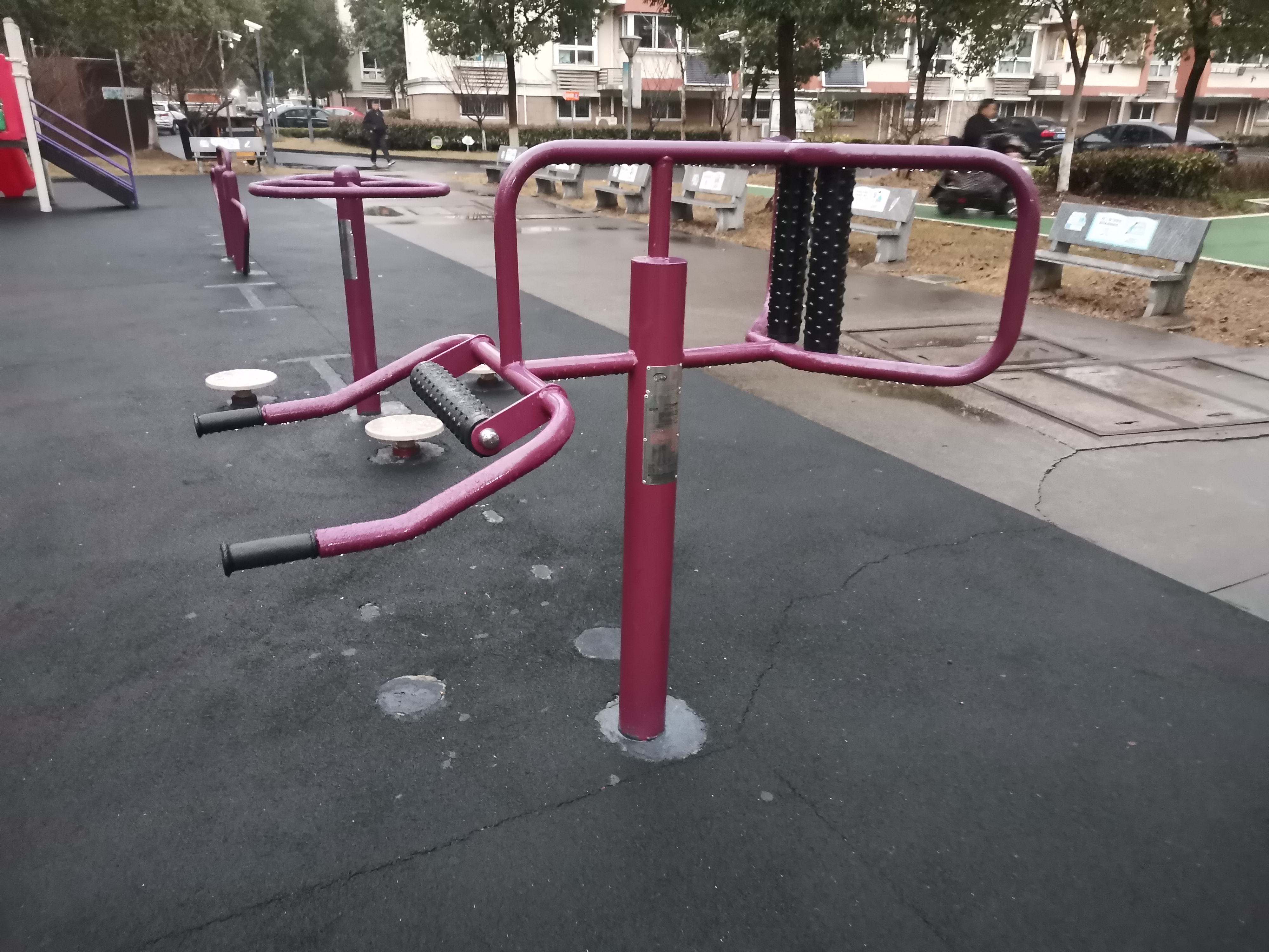 腰背按摩器 腰背按摩器