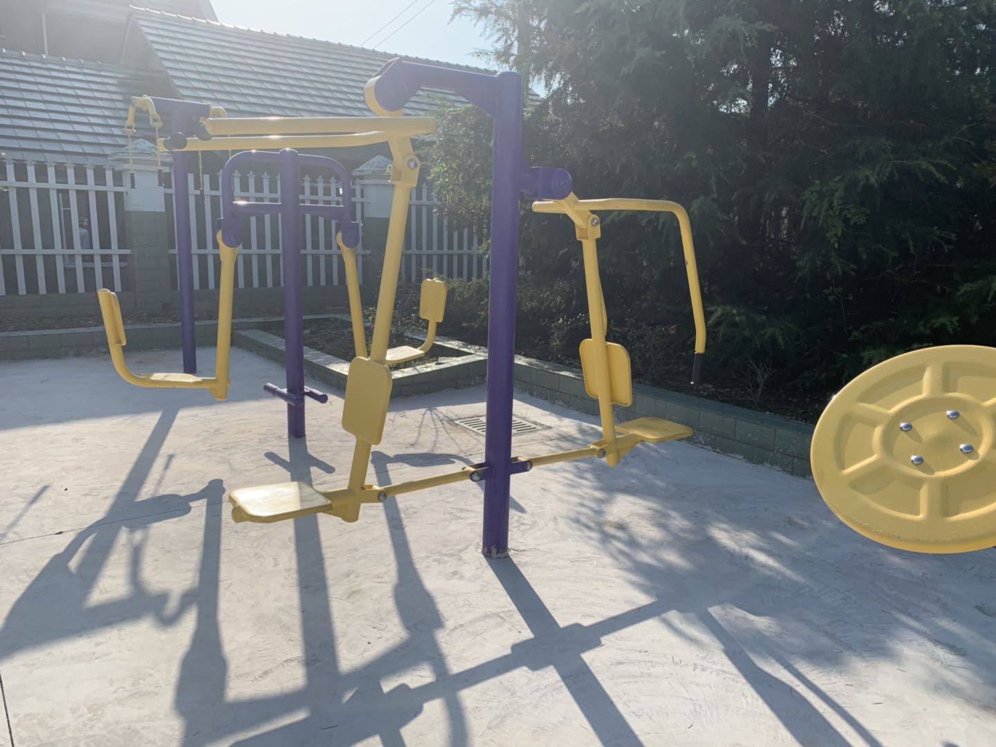 坐推坐拉器 坐推坐拉器