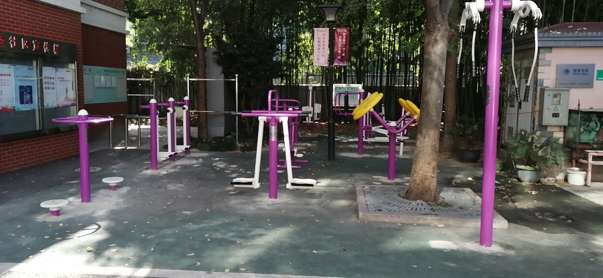 華美路第二居委健身點(diǎn)D嘉華景苑