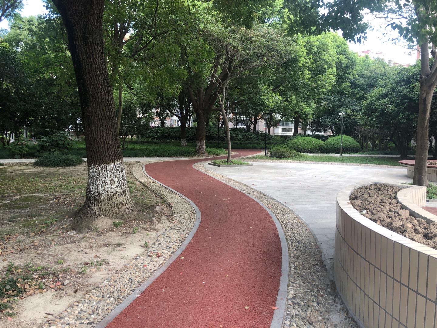 石化街道山鑫陽(yáng)光城市民健身步道