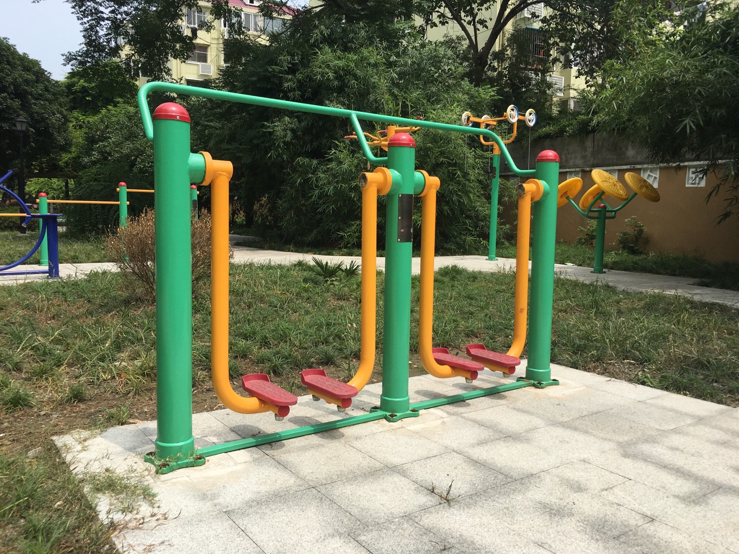 兩聯(lián)漫步機(jī) 兩聯(lián)漫步機(jī)