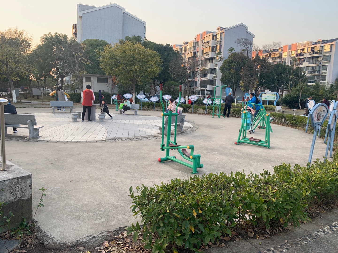 新舒苑北苑健身點