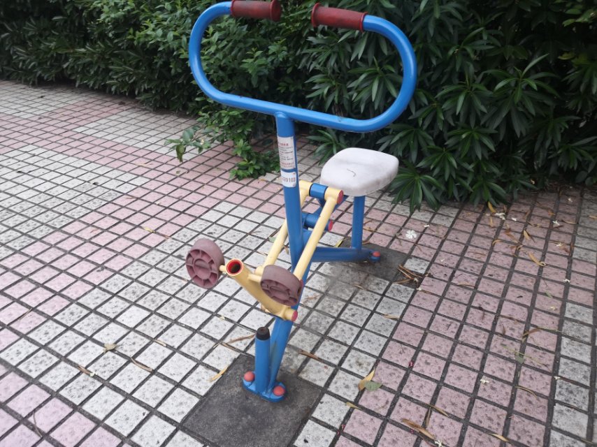 腰力鍛煉器 腰力鍛煉器