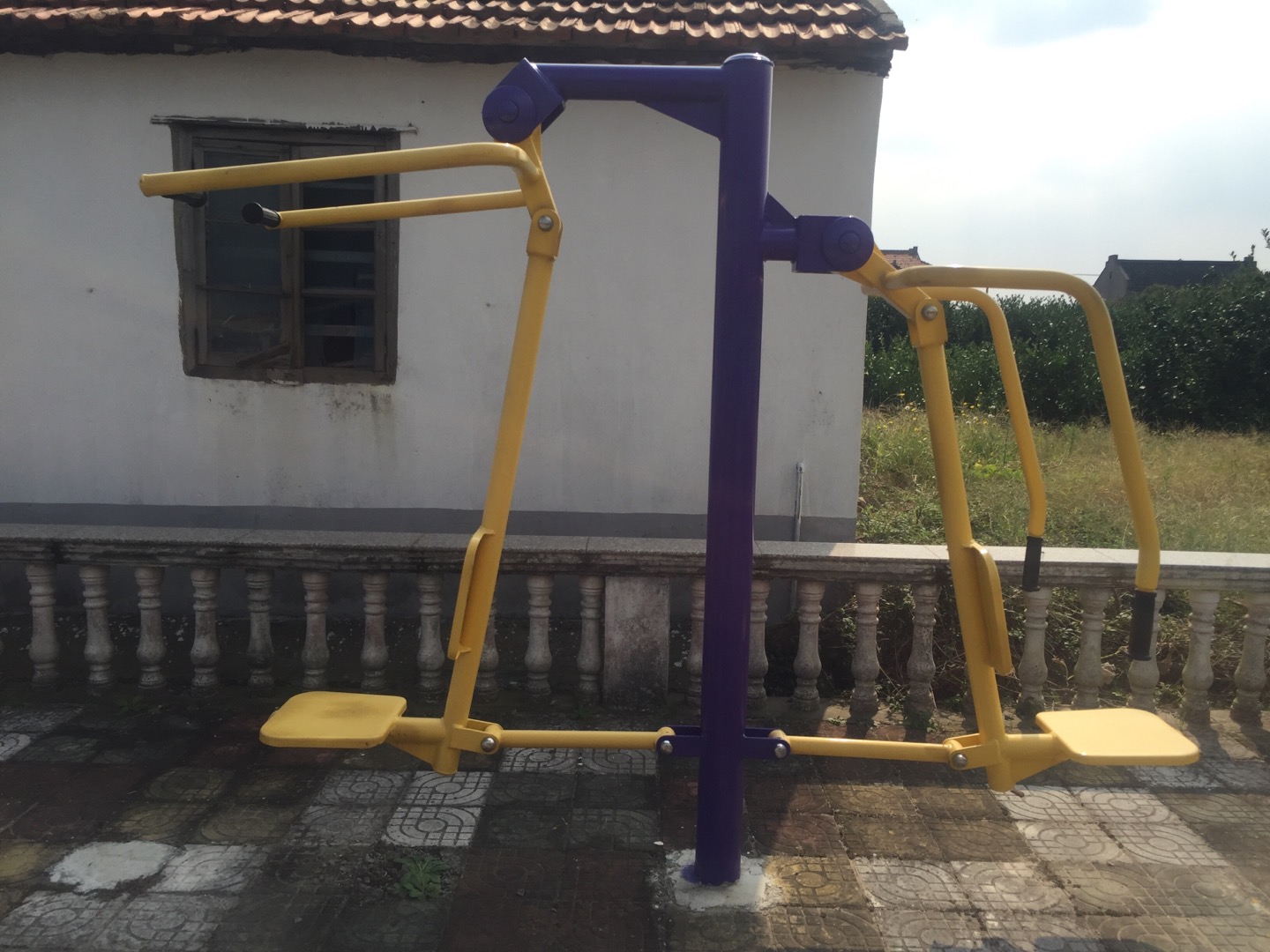 坐推坐拉器 坐推坐拉器