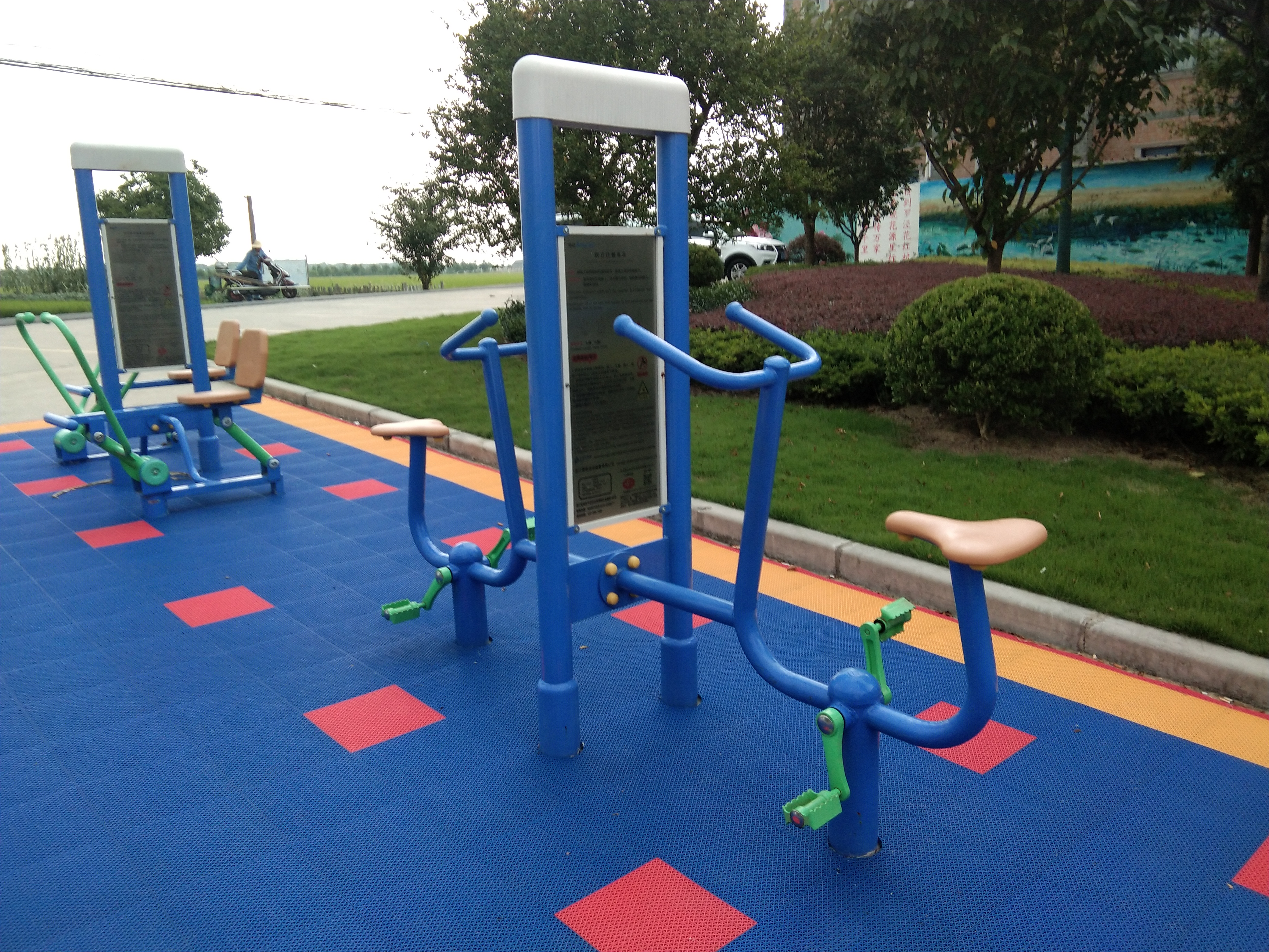 雙立柱健身車 雙立柱健身車