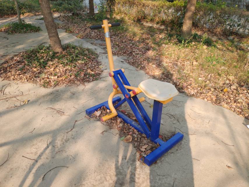 單人健騎機(jī)