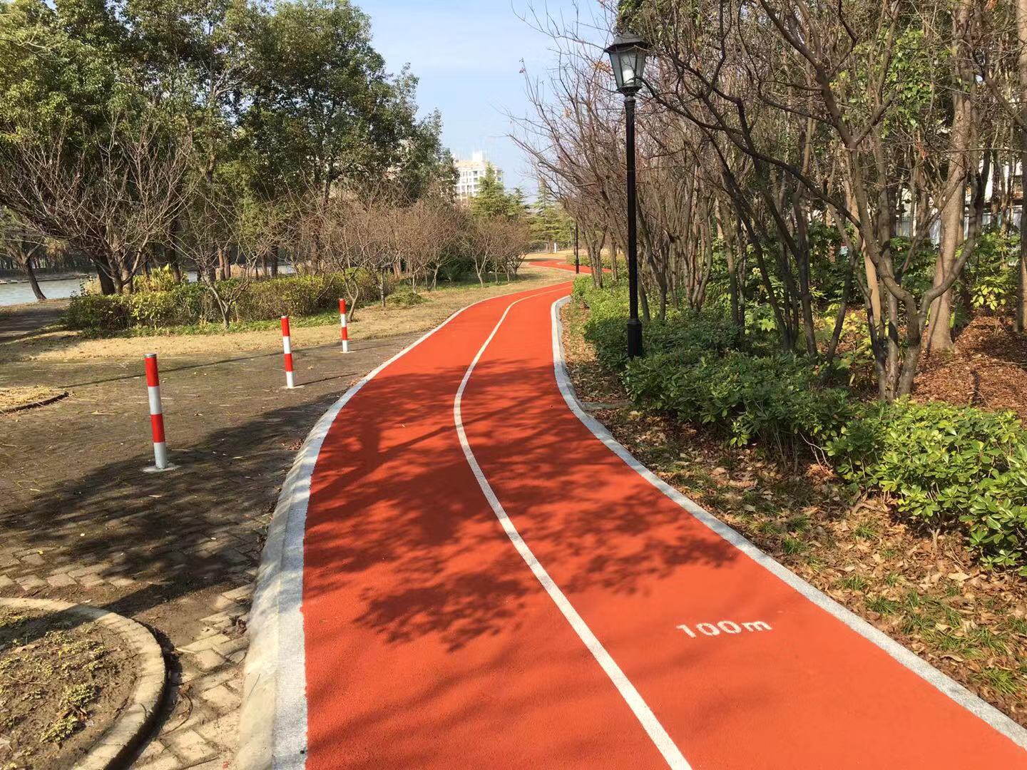 方松街道景怡花苑西側(cè)市民健身步道