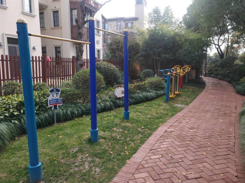 云屏路88弄35幢附近市民健身點(diǎn)