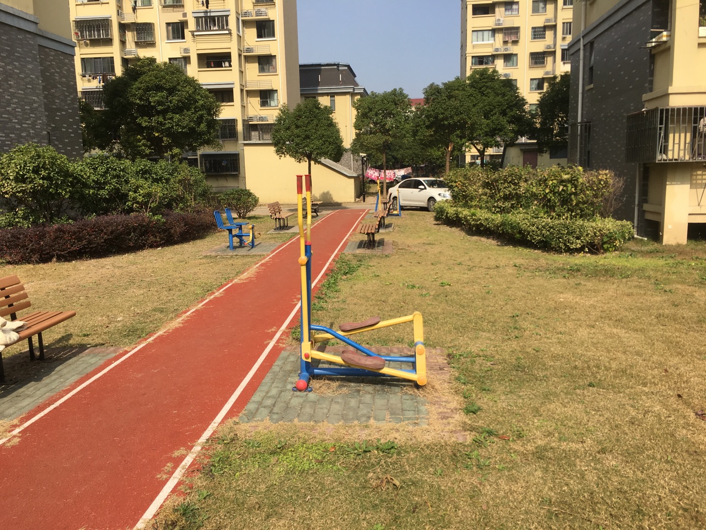 慶華居委健身點2