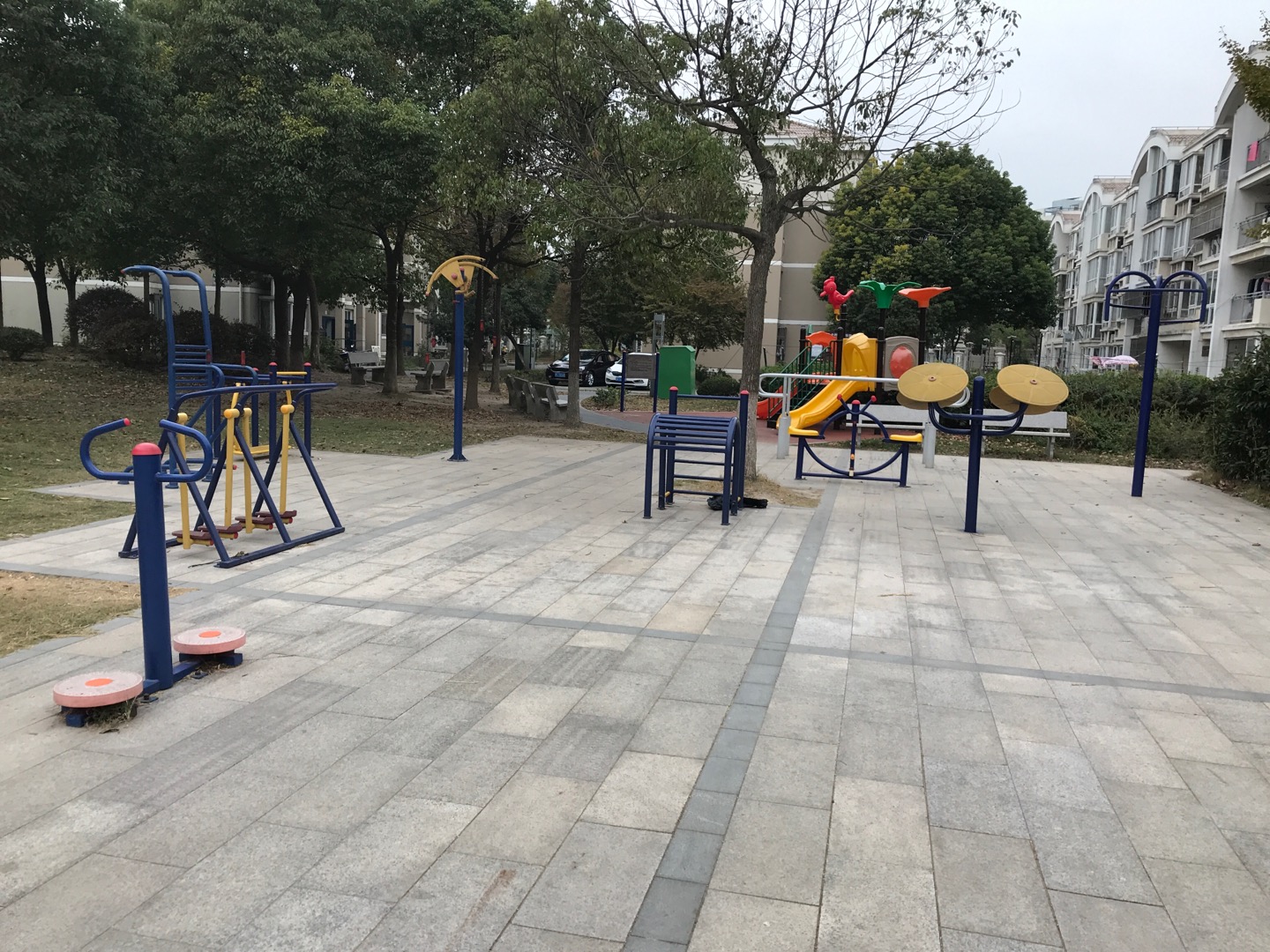 潮樂路21弄C區(qū)健身苑點