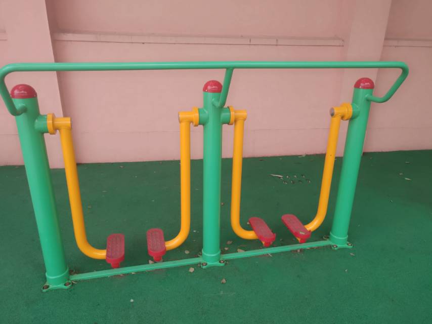 兩聯(lián)漫步機(jī) 兩聯(lián)漫步機(jī)