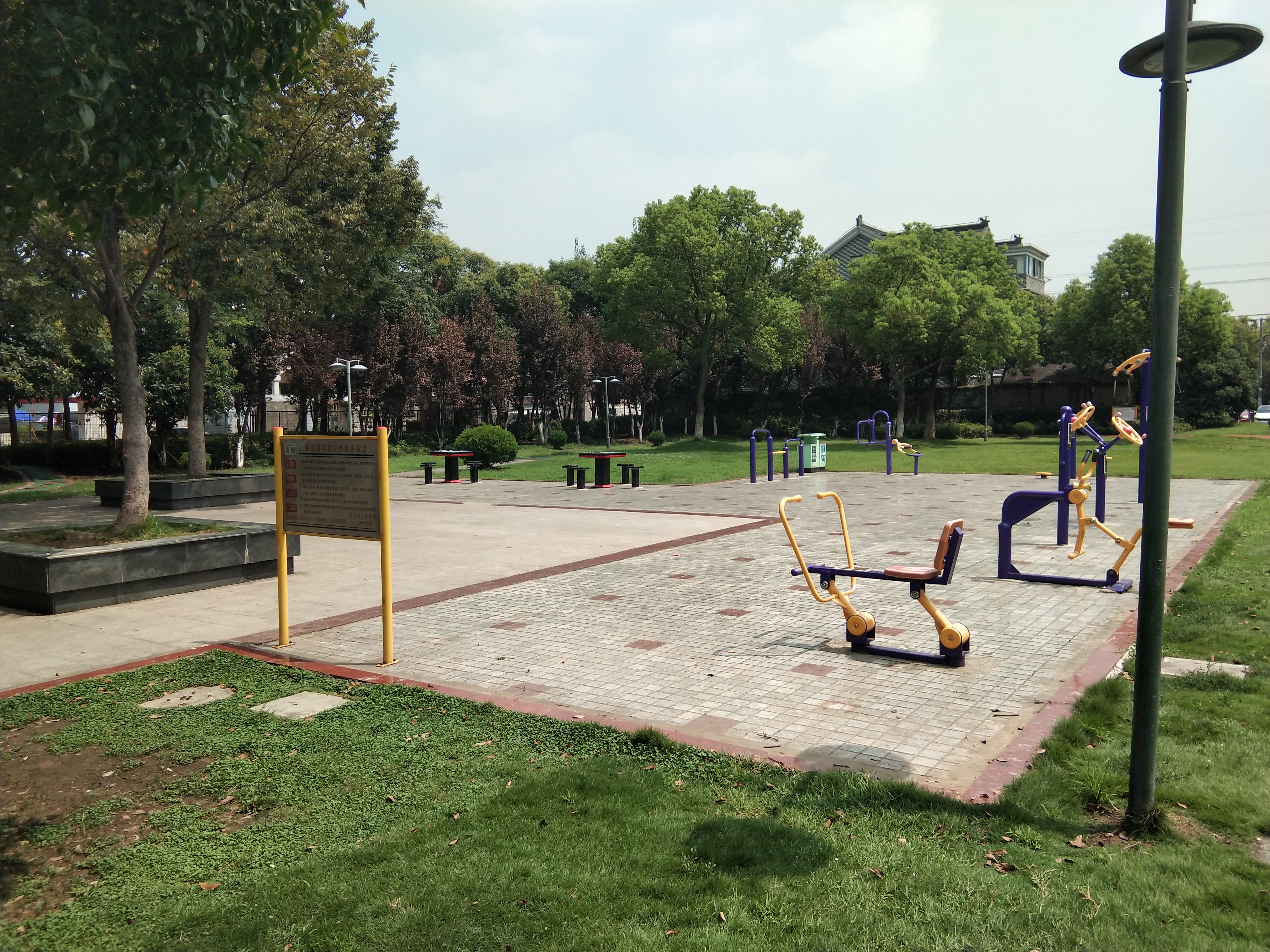 重固鎮(zhèn)農(nóng)民公園健身苑點