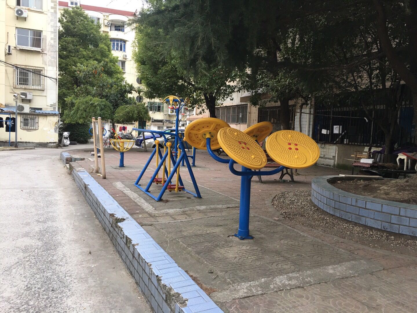 金楊四居小區(qū)健身點一