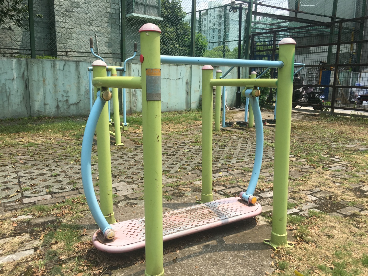 晃板健身器 晃板健身器