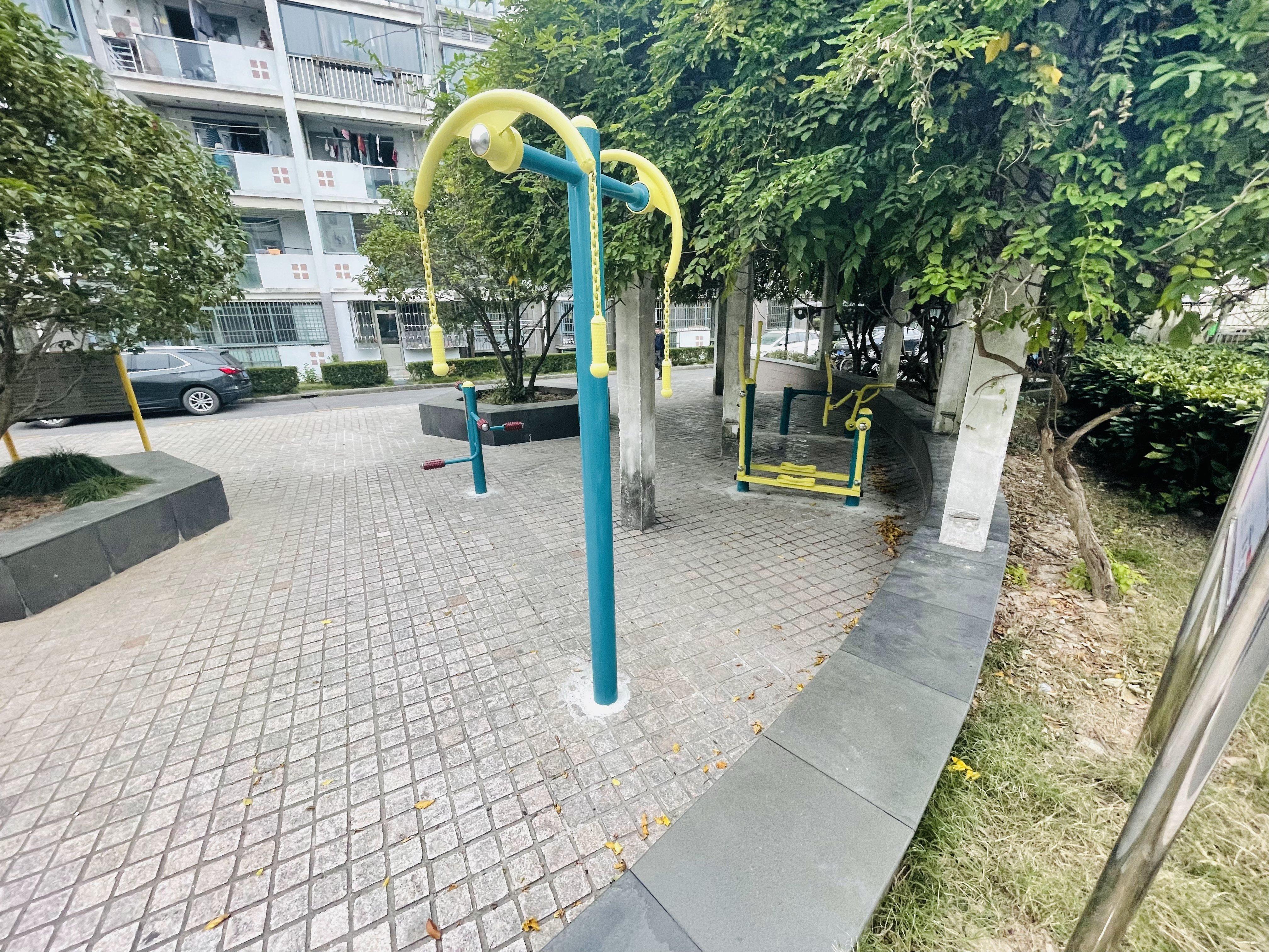 浦東新區(qū)高東鎮(zhèn)高東新村第二居民委員會健身苑點1