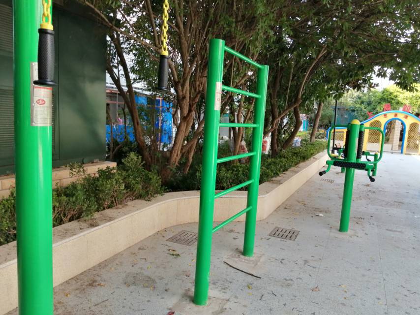 上南四村成山路225號(hào)健身點(diǎn)1