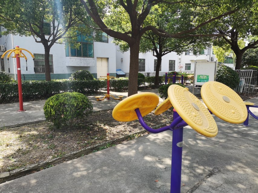 秦山苑北區(qū)健身點