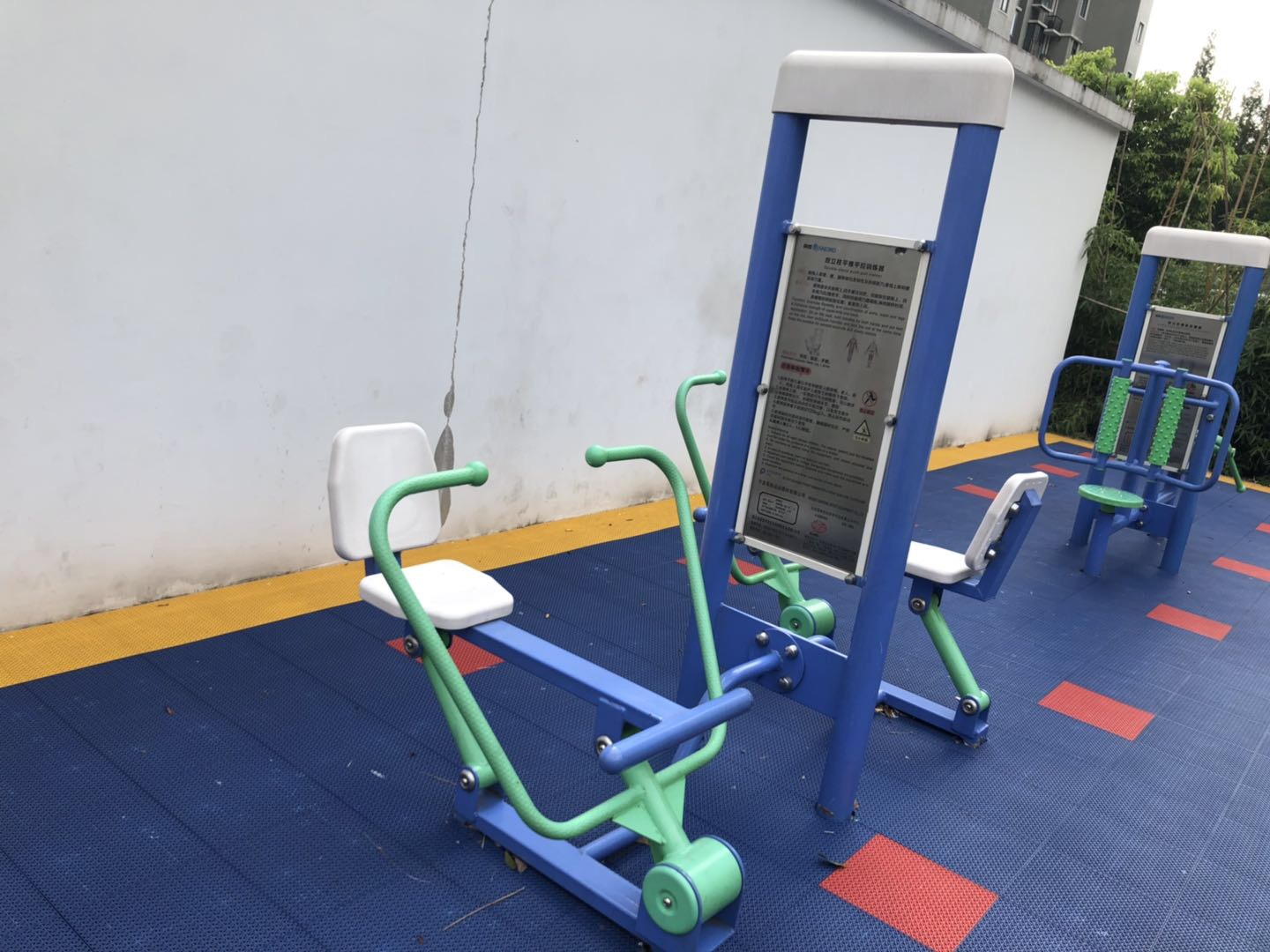 雙立柱平推平拉訓(xùn)練器 雙立柱平推平拉訓(xùn)練器