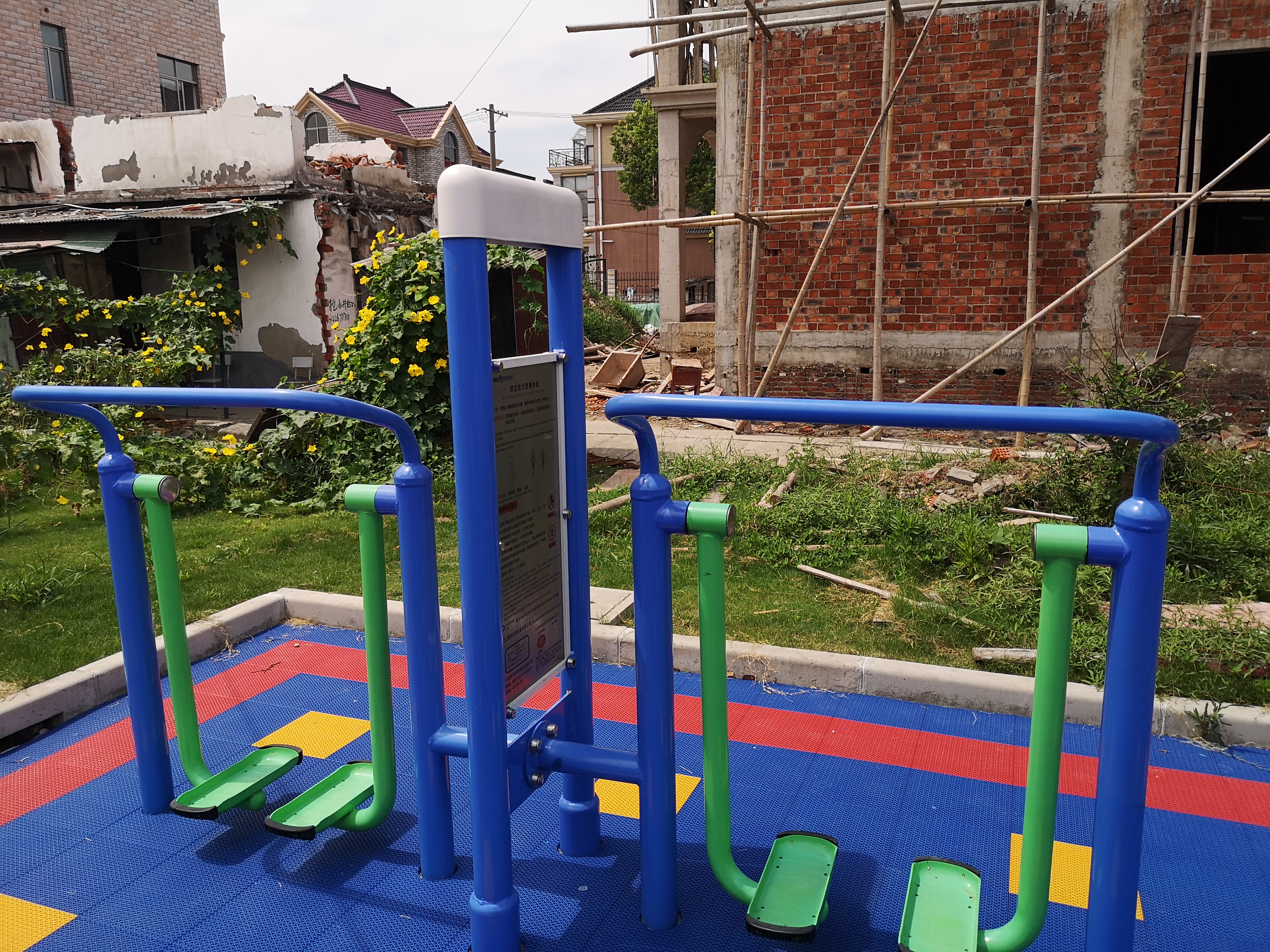 雙立柱太空漫步器 雙立柱太空漫步器