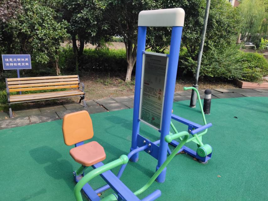 雙立柱平推平拉訓練器 雙立柱平推平拉訓練器