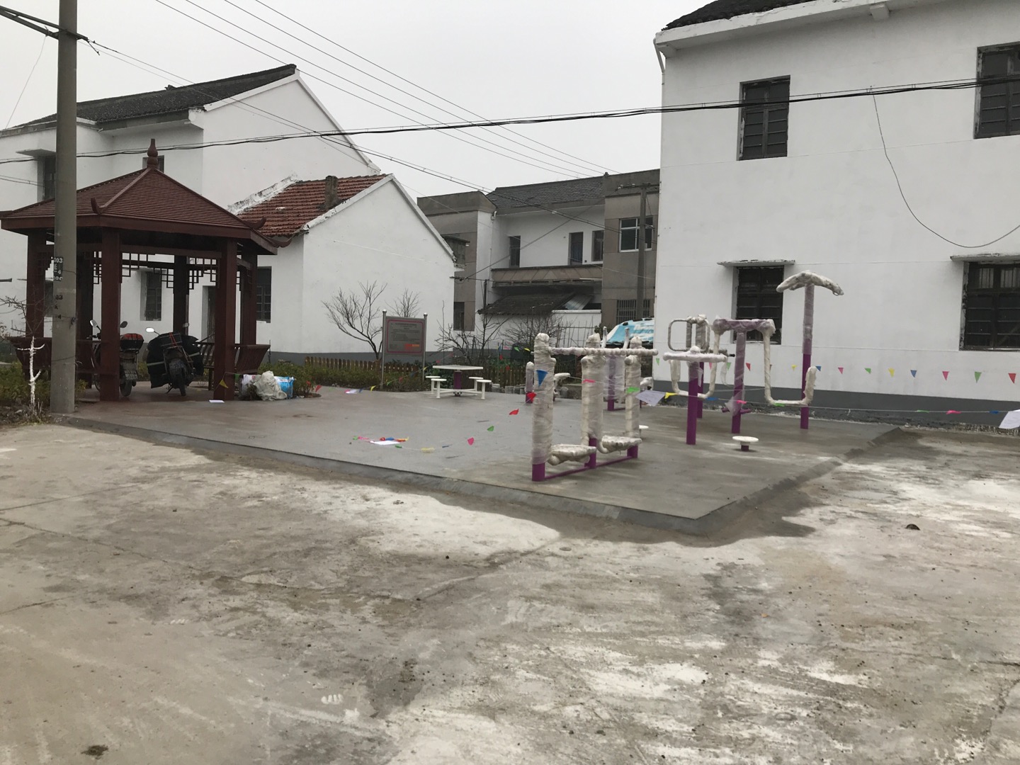 石湖蕩鎮(zhèn)洙橋村9隊益智健身點