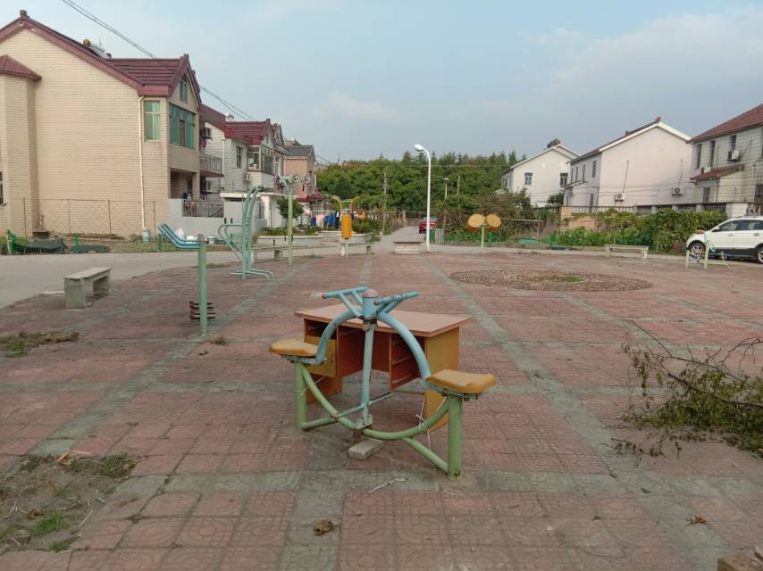 崇南小區(qū)健身點