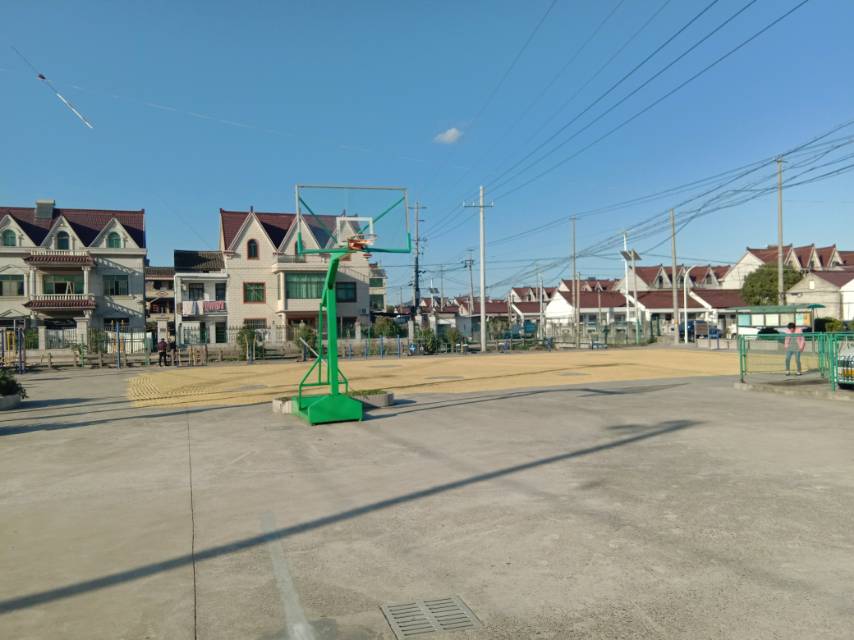 祝西村1649號(hào)西籃球場(chǎng)