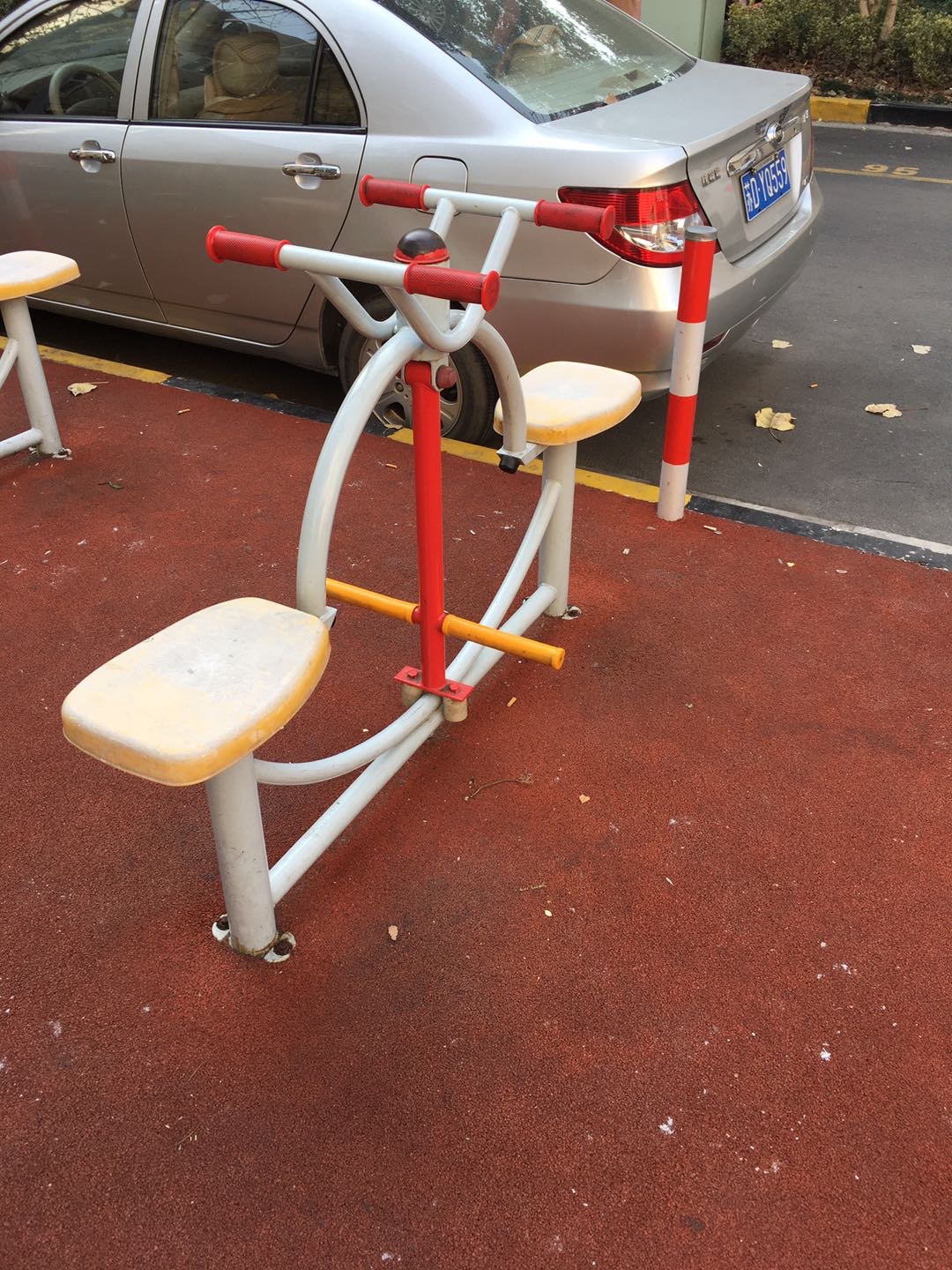 下肢康復(fù)器