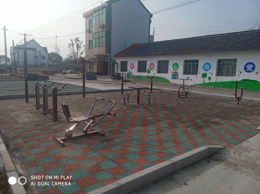 舊港村南村堂市民益智健身點