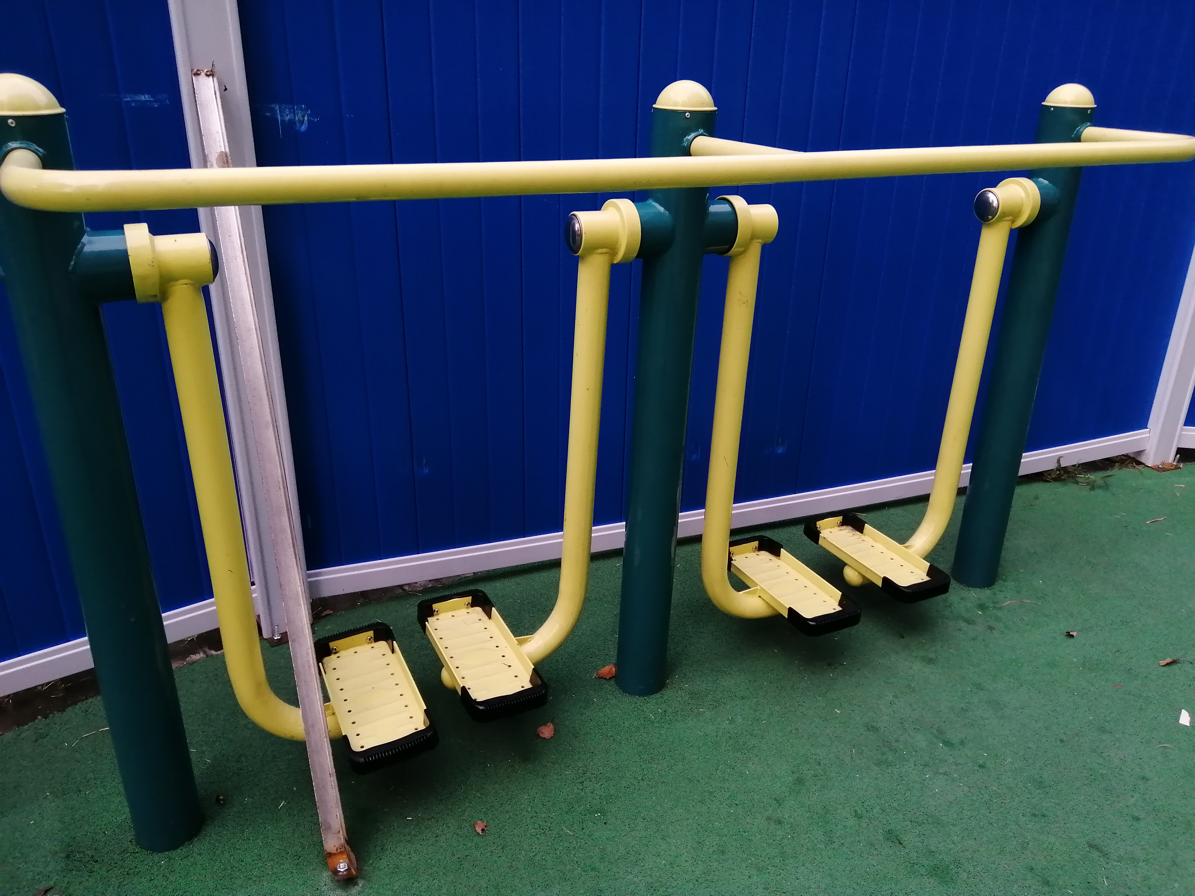 雙位太空漫步機