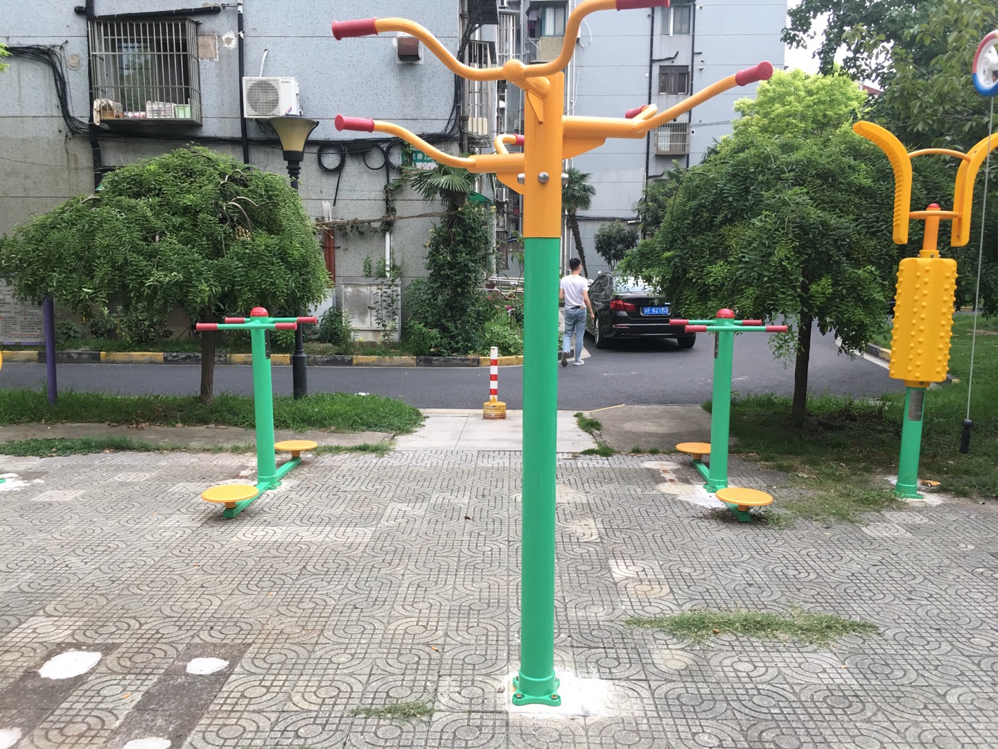 三位引體器 三位引體器