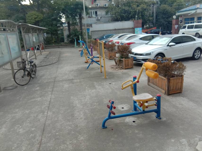 曙光村村委會健身點(diǎn)