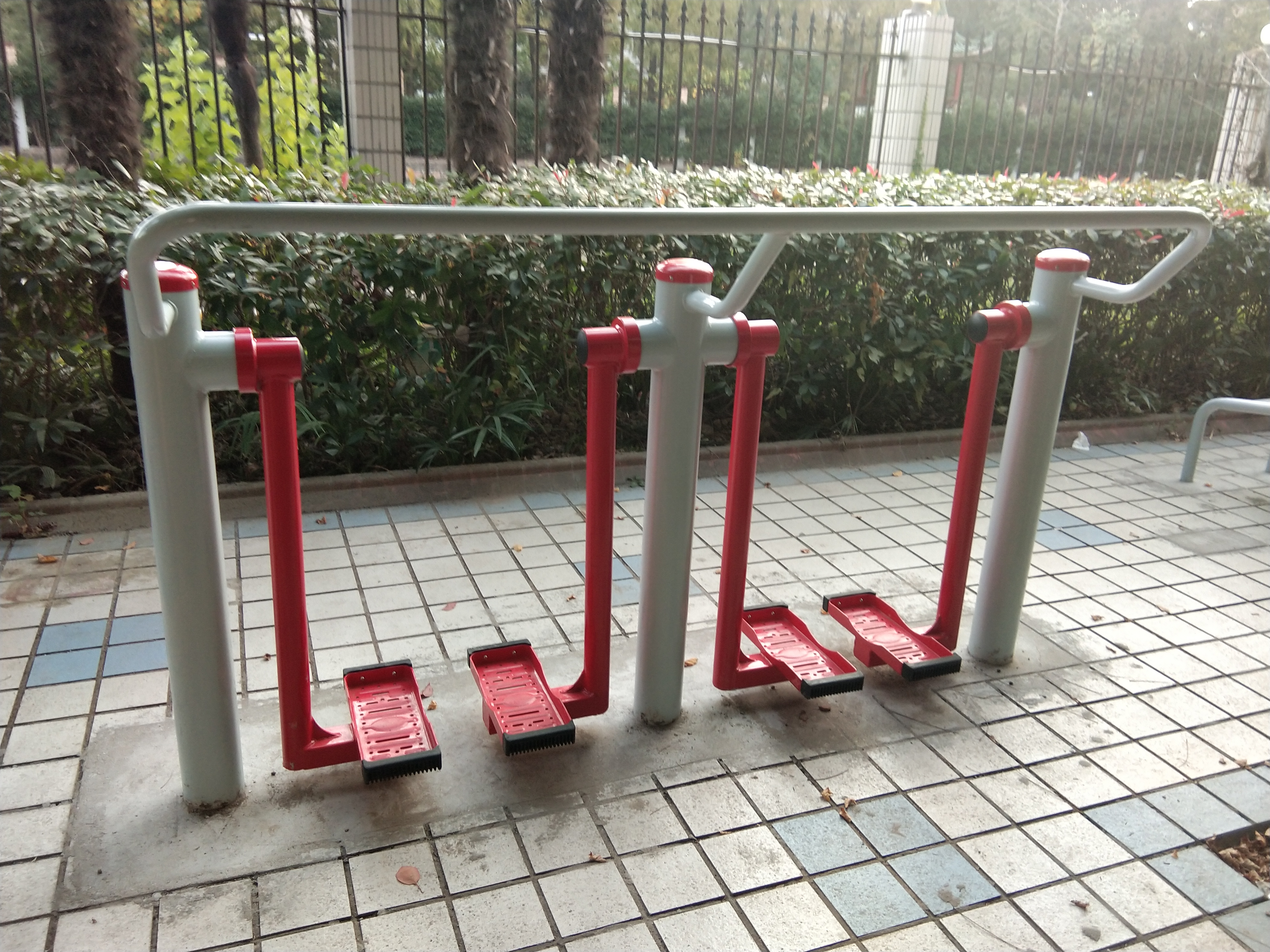 兩聯(lián)漫步機(jī)