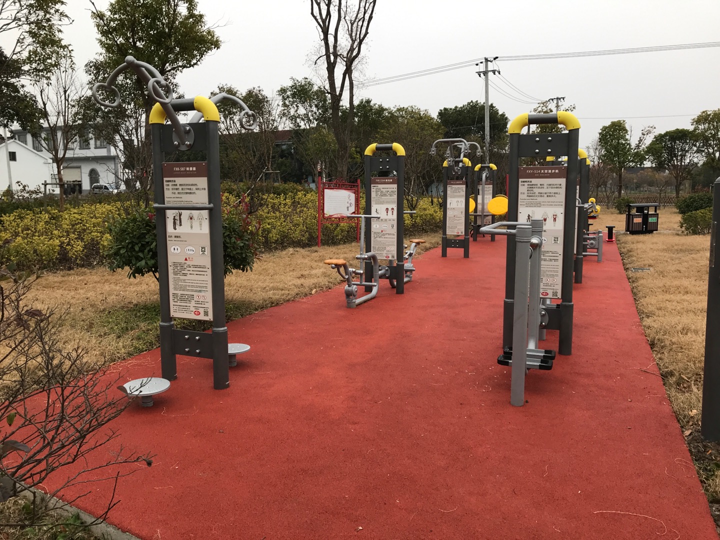 奉城鎮(zhèn)蔡家橋村市民益智健身苑點(diǎn)