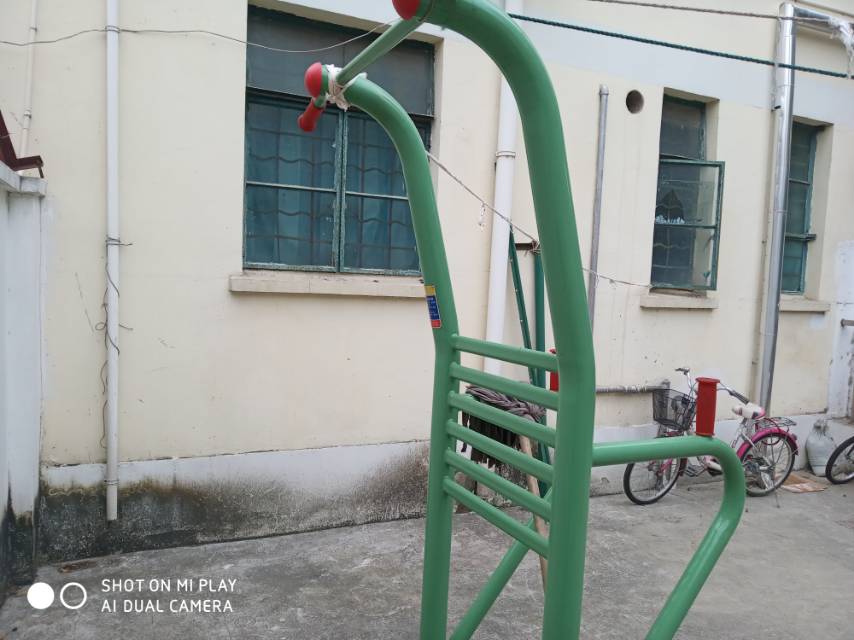 多功能訓(xùn)練器