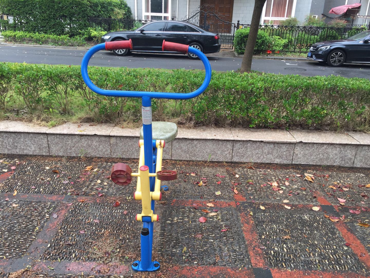 腰力鍛煉器 腰力鍛煉器