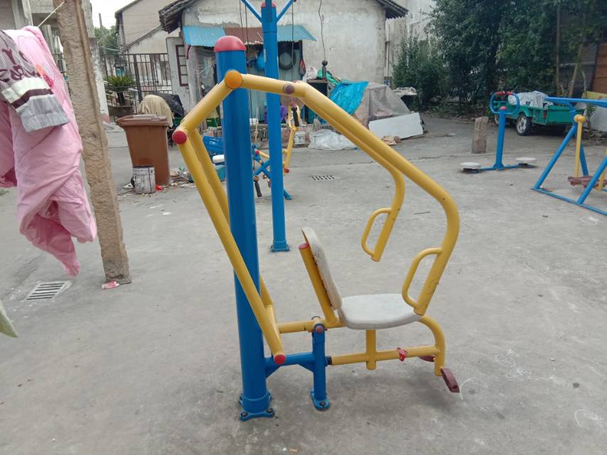 自重推胸器 自重推胸器