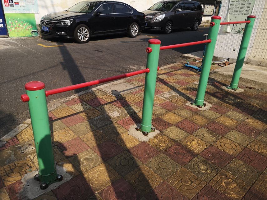 多聯(lián)壓腿架 多聯(lián)壓腿架