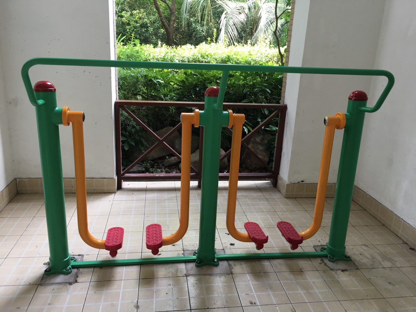 兩聯(lián)漫步機 兩聯(lián)漫步機