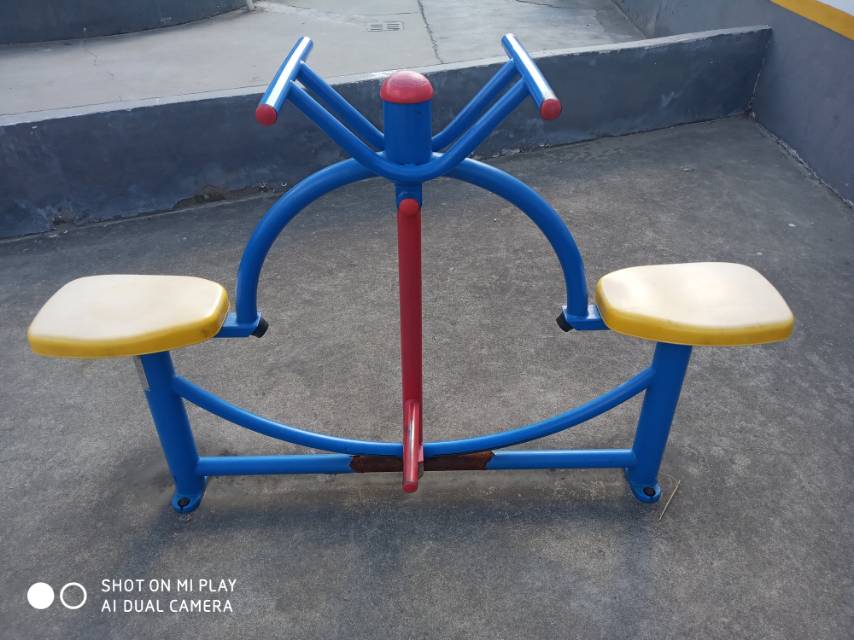 下肢康復(fù)器