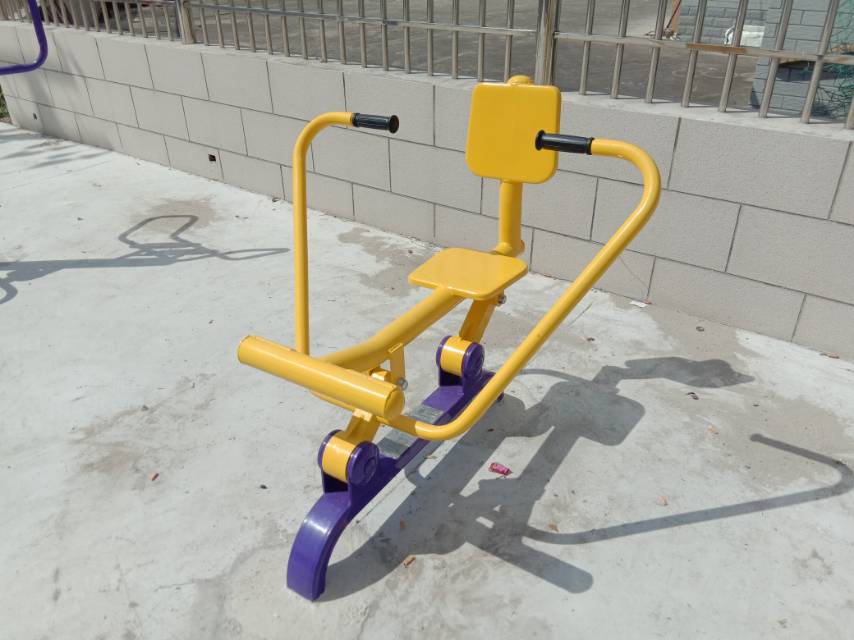 自重式平推訓(xùn)練器