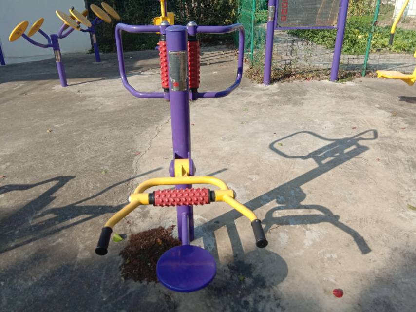 腰背按摩器 腰背按摩器