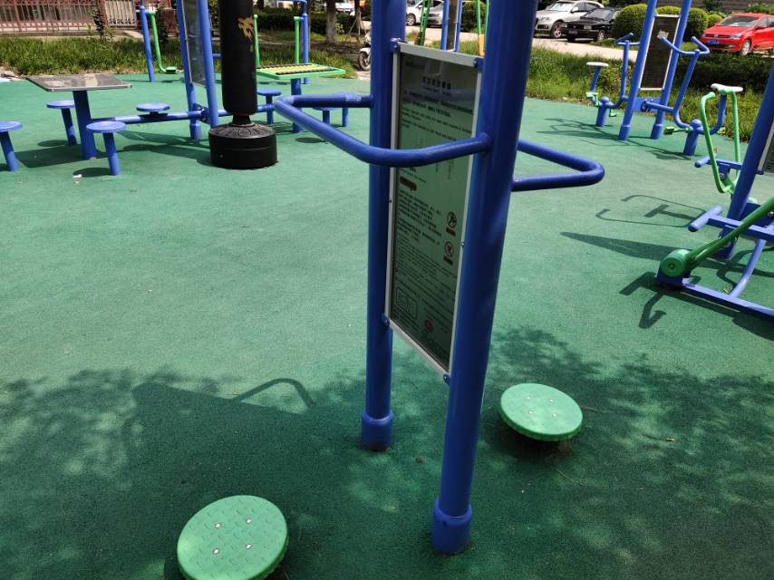 雙立柱扭腰器 雙立柱扭腰器