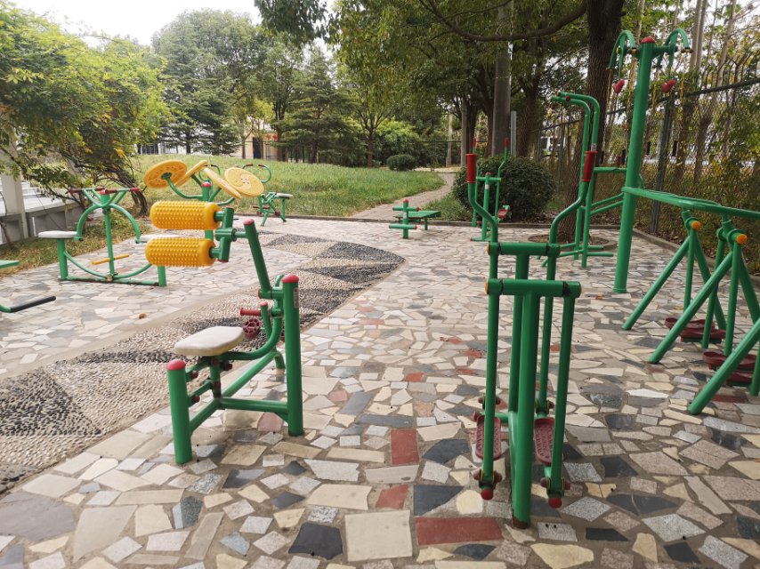 陳行居委會健身點