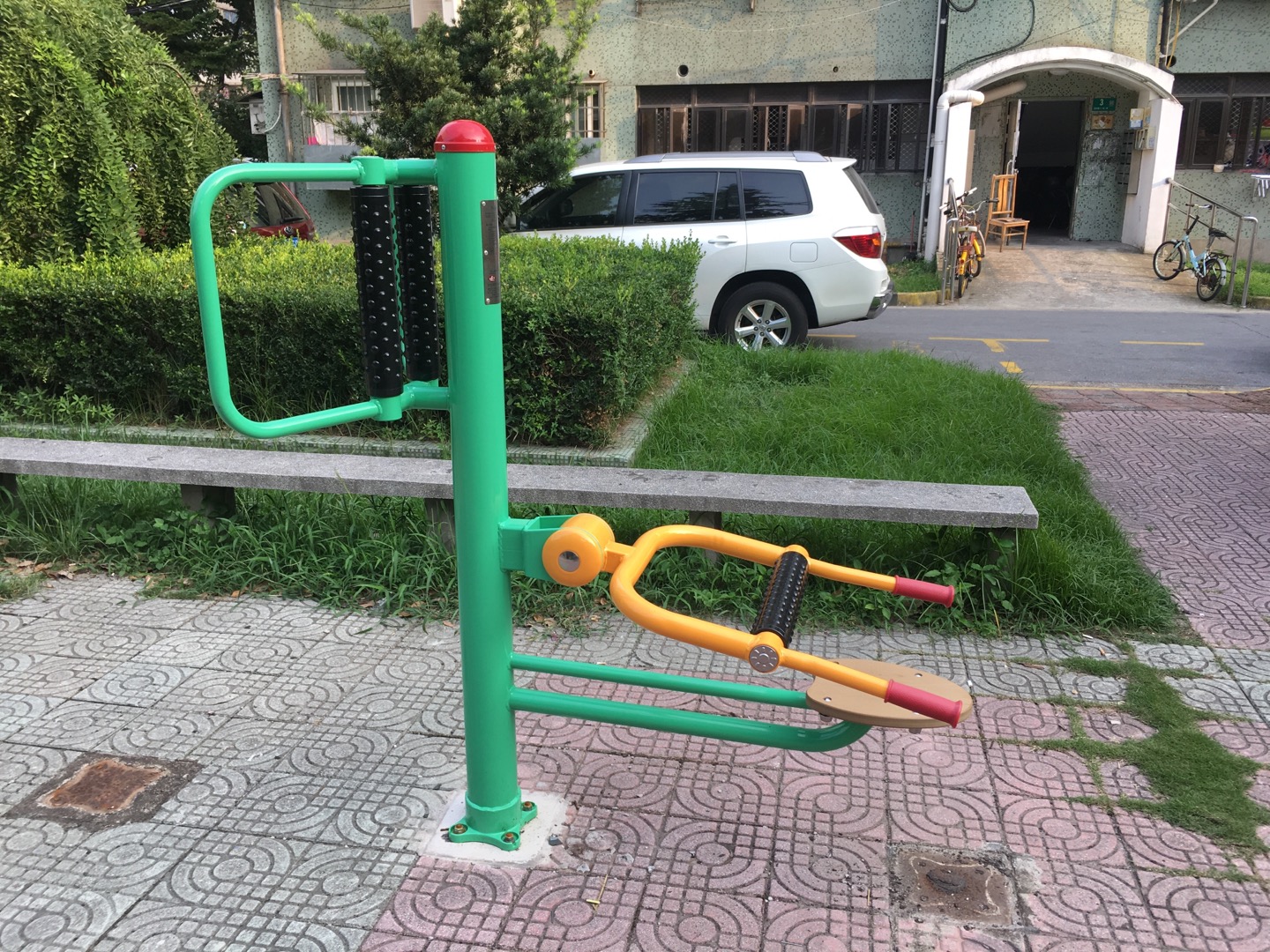 坐式腰背按摩器 坐式腰背按摩器