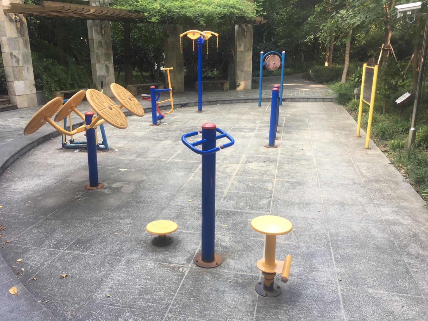 普益居委健身點