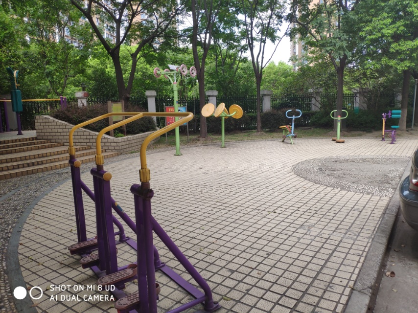 新月時(shí)代家園健身點(diǎn)