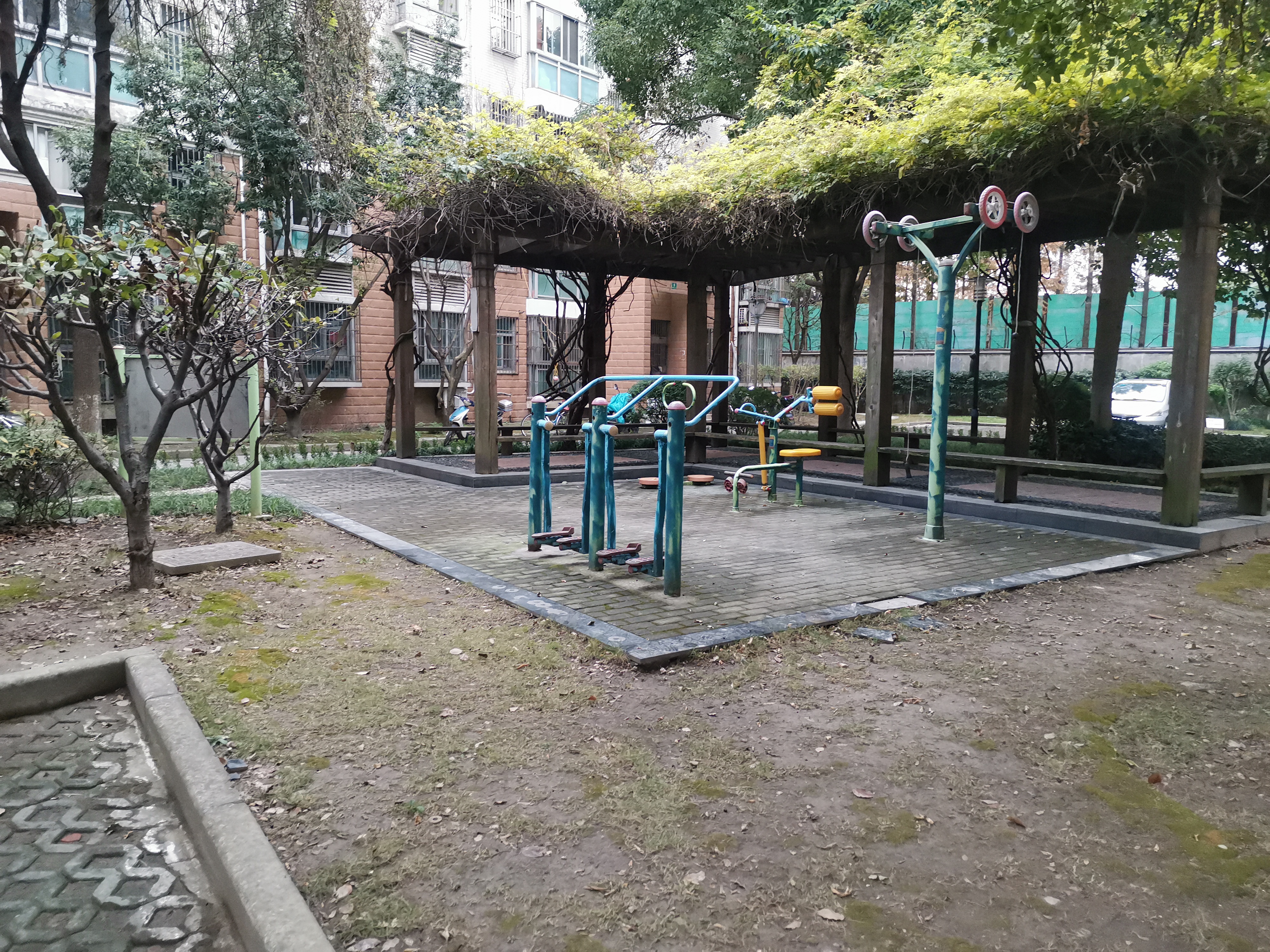 楊樂居委洪山路851弄健身點