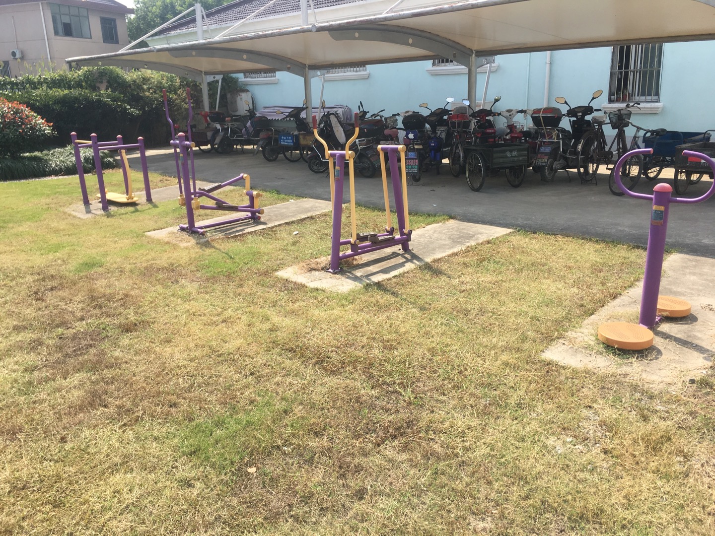 曹家浜老年活動室健身點