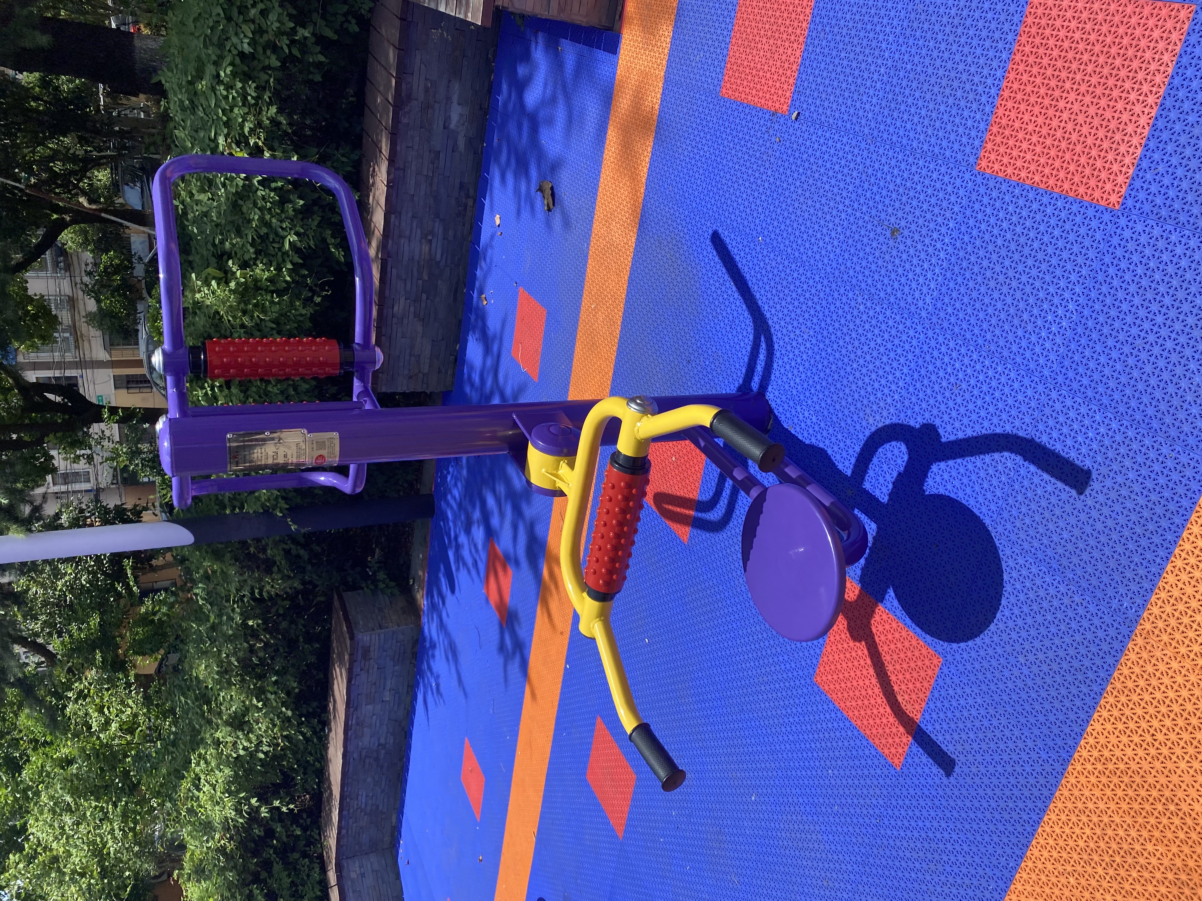 腰背按摩器 腰背按摩器